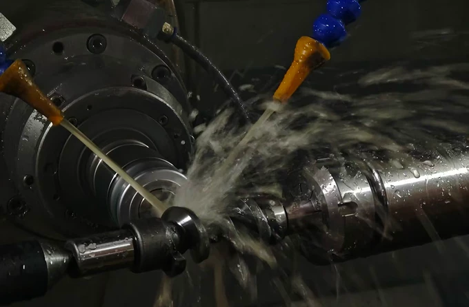 Usinagem multisuperf&iacute;cies de alta efici&ecirc;ncia para fabrica&ccedil;&atilde;o por contrato global